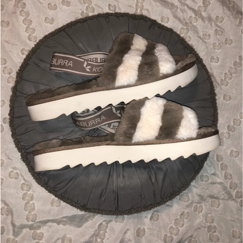 Koolaburra by Ugg fuzzy slippers!